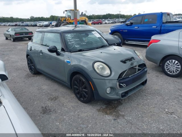 2015 MINI HARDTOP WMWXP7C50F2A58567