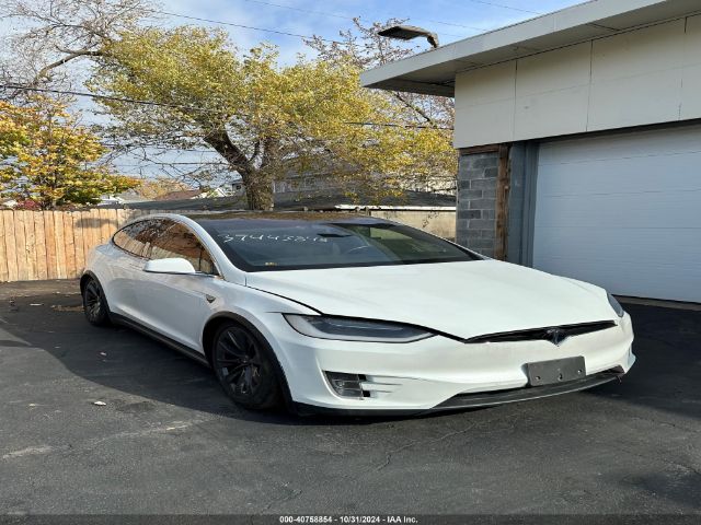 2018 TESLA MODEL X 5YJXCAE23JF111991