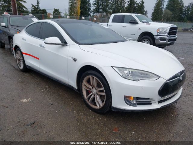 2015 TESLA MODEL S 5YJSA1H25FFP74370