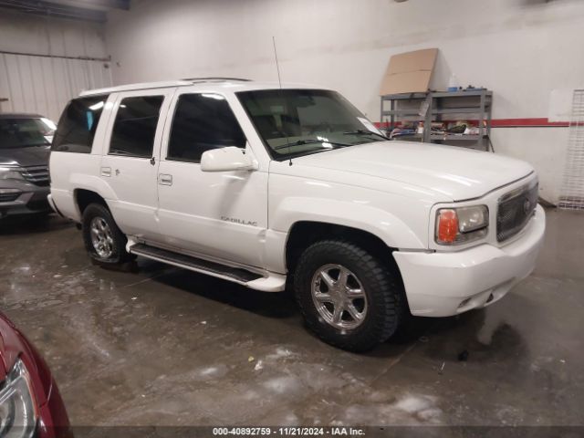 2000 CADILLAC ESCALADE 1GYEK63R2YR172965