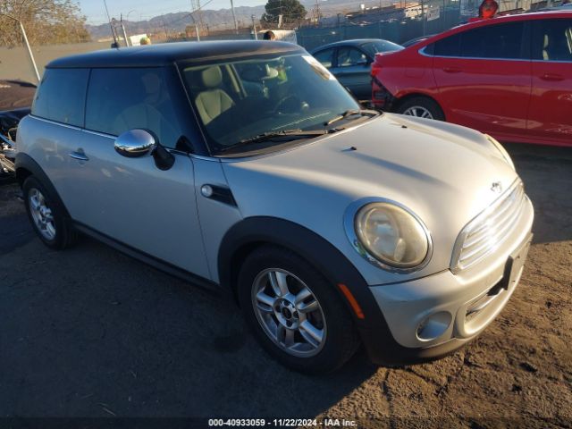 2011 MINI COOPER WMWSU3C58BT093015