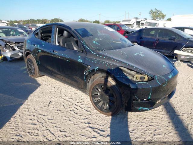 2021 TESLA MODEL Y 5YJYGDEEXMF304552