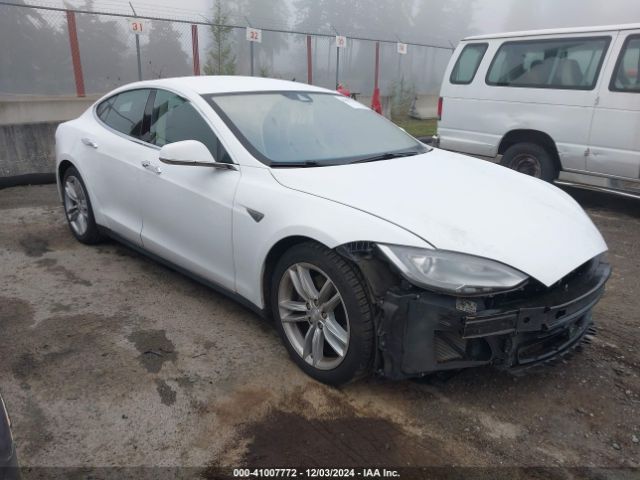 2015 TESLA MODEL S 5YJSA1E2XFF111896